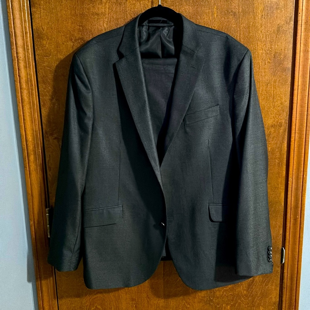 Kenneth Cole Suit Set with Sport Coat and Pants Gray 48R 36/32 Techni-Cole